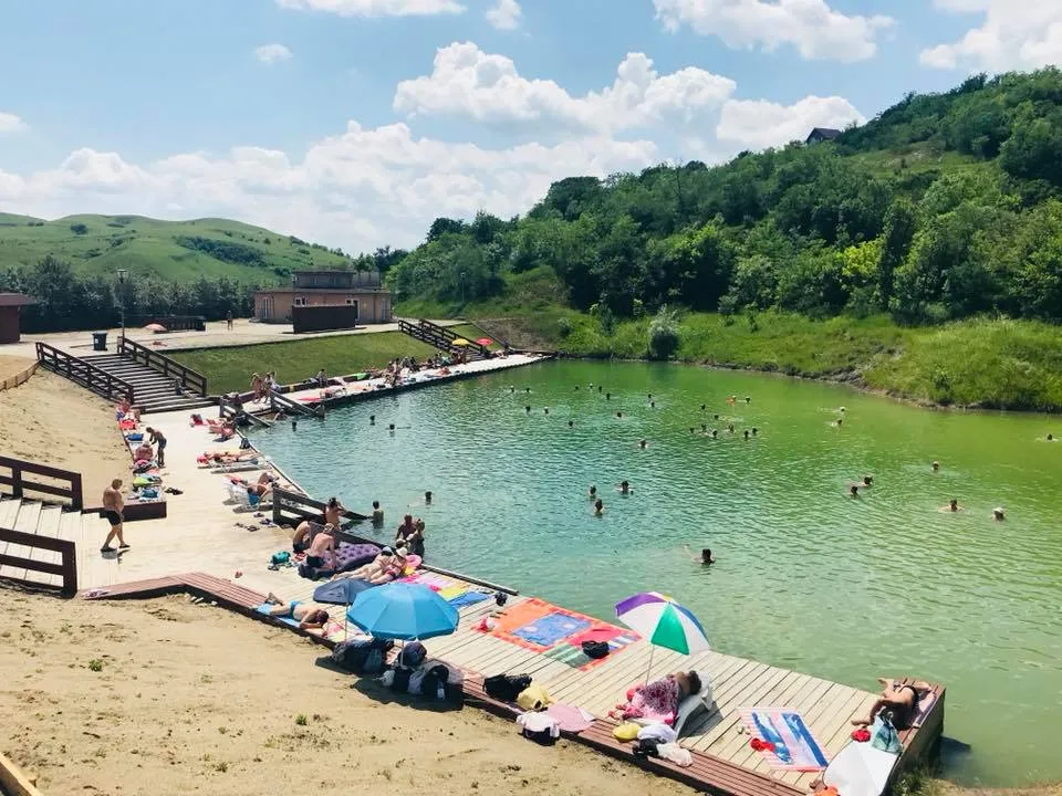 Băile Cojocna se redeschid la 1 iunie, cu temperaturi de peste 40 de grade în lacurile sărate
