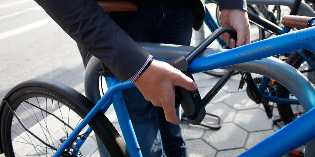 Bărbat arestat preventiv la Cluj-Napoca după trei furturi comise în două zile