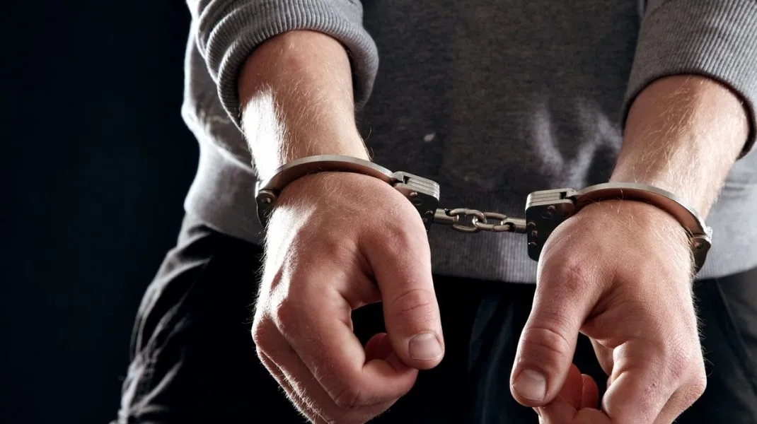 Bărbat urmărit internațional, depistat de polițiști în județul Cluj