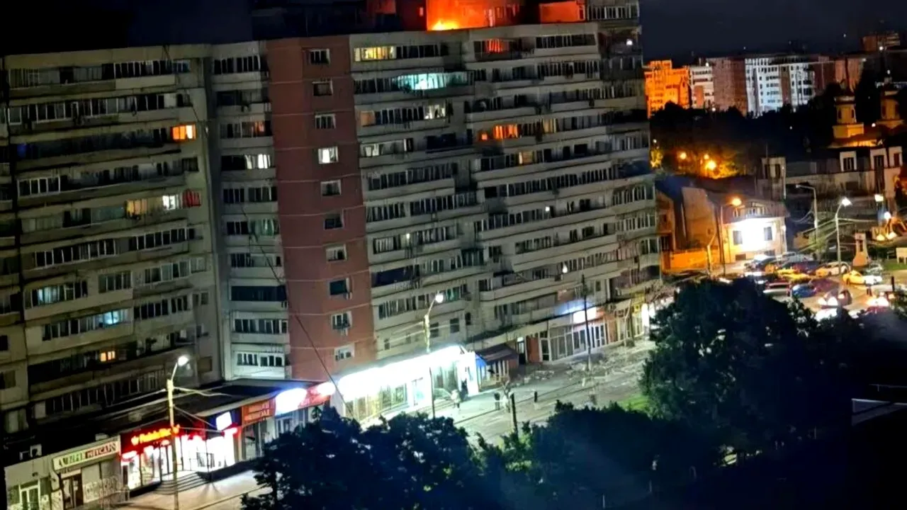 Dronă prăbușită pe un bloc din Galați. Două persoane au fost rănite