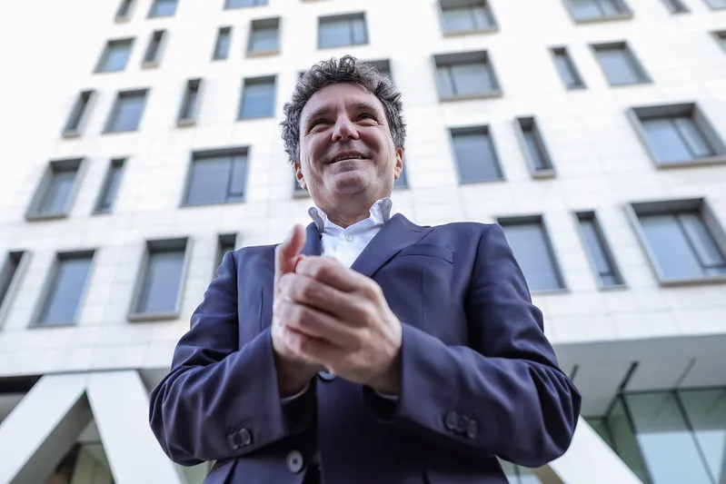 Nicușor Dan va consulta luni partidele parlamentare pentru desemnarea unui candidat la funcția de premier