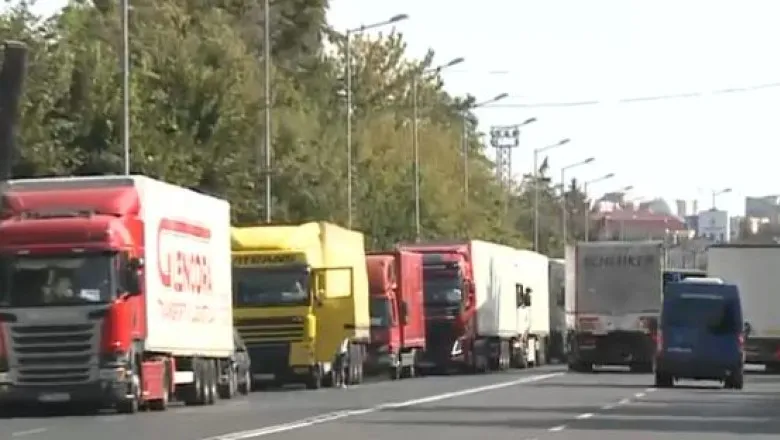 Percheziții la Cluj într-un dosar privind furtul unor cosmetice de aproape un milion de euro dintr-un TIR, în Franța