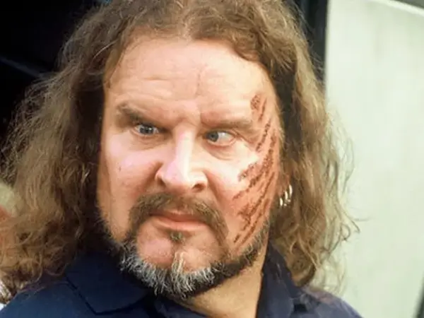 Actorul Donald Gibb, cunoscut pentru rolurile din „Răzbunarea tocilarilor” și „Sport sângeros”, a murit la 71 de ani