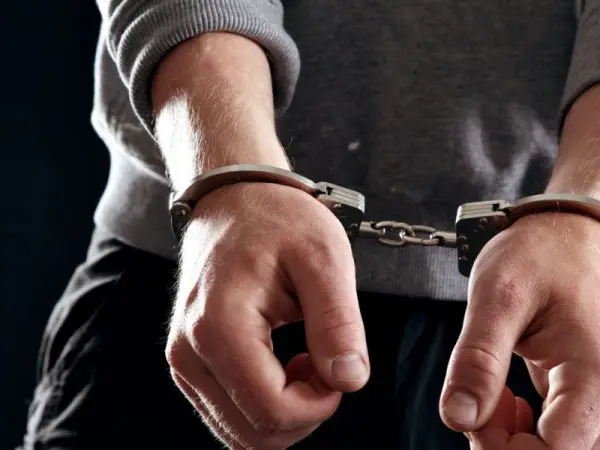 Bărbat urmărit internațional, depistat de polițiști în județul Cluj