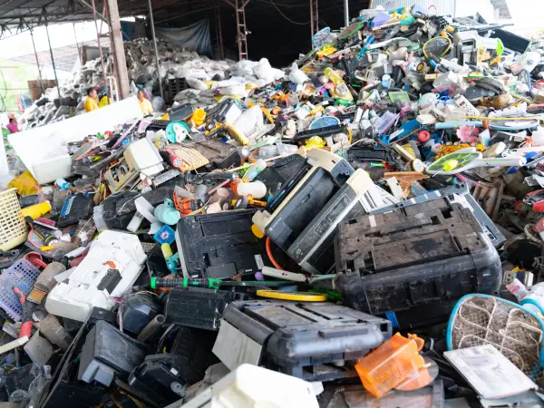 Caravana ECOTIC ajunge la Cluj-Napoca. Clujenii pot preda gratuit electrocasnice vechi azi și mâine