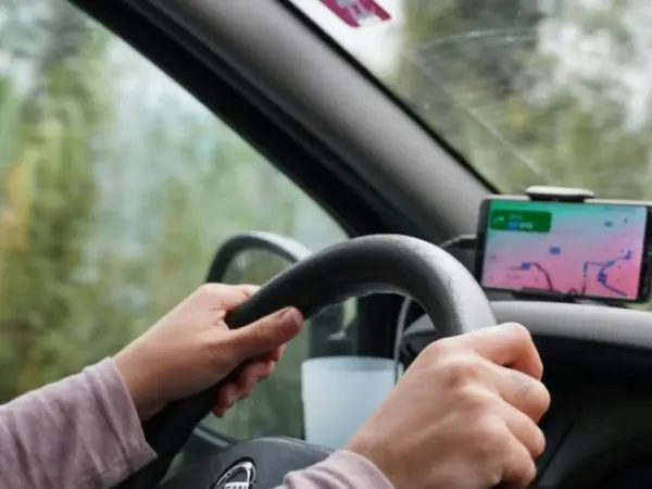 Colet de 50 de kilograme cu aperitive, dispărut în Cluj-Napoca după preluarea de către un șofer de ridesharing