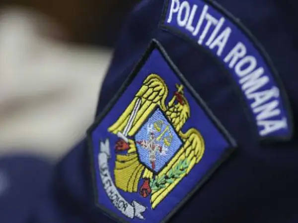 Doi polițiști din Cluj au salvat un bărbat aflat în stare critică, după o intervenție la un caz de violență domestică