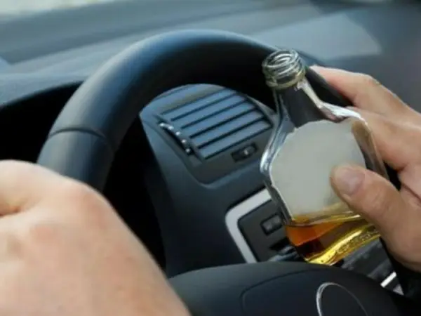 Doi șoferi din Cluj-Napoca, cercetați după accidente produse cu alcoolemii de peste 3 g/l