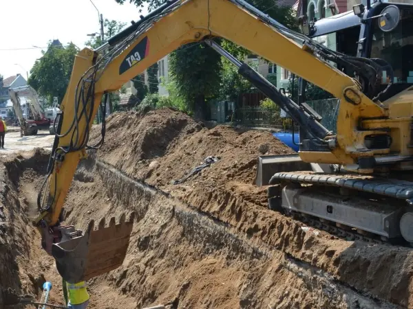 Locuitorii de pe strada Liviu Rusu din Cluj-Napoca cer repararea drumului deteriorat