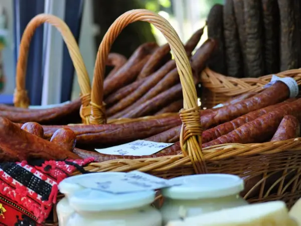 Târgul „Produs de România” aduce produse tradiționale, meșteșugari și spectacole la Cluj-Napoca