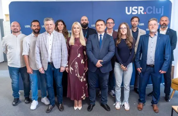 USR Cluj va depune denunț penal după mesaje amenințătoare afișate la sediul filialei